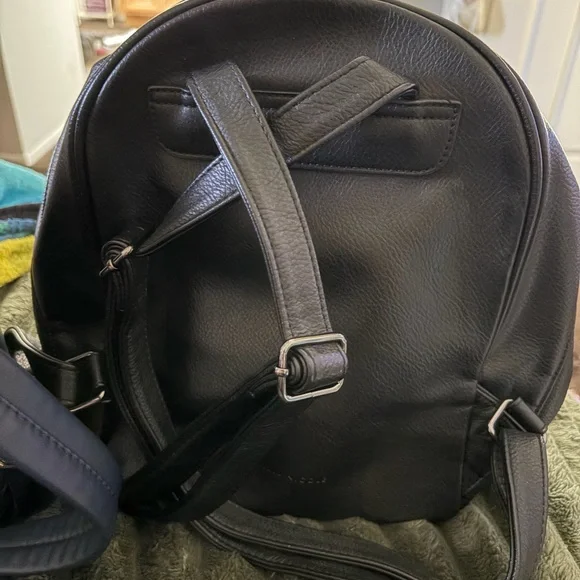 Danielle Nicole Ariel & Ursula Disney Backpacks 2 for $40 - Picture 3 of 3